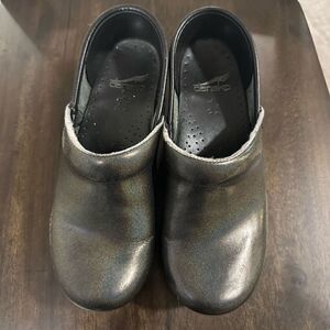 Dansko Professional Clogs Glitzy Black Patent Leather Size Euro 37 = US 6.5 - 7